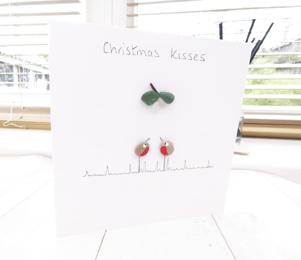 Pebble Sea Glass Art Christmas Robins Card - One I Love Xmas - Personalised - Loved One - Mistletoe Kisses