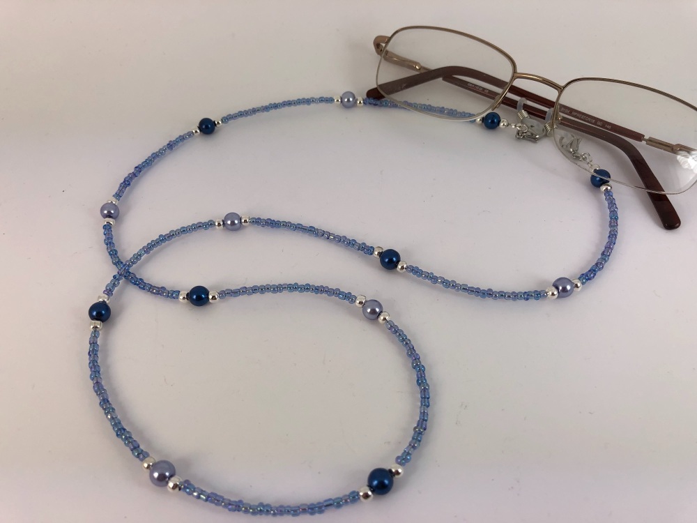 Two Tone Blue Glass Pearl Glasses Chain