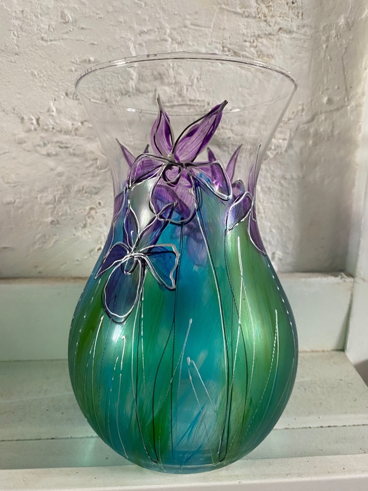 Iris vase 