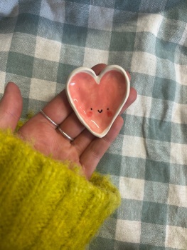 Mini smiley heart dish