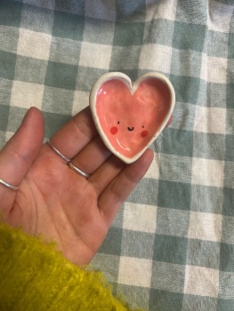 Mini smiley heart dish