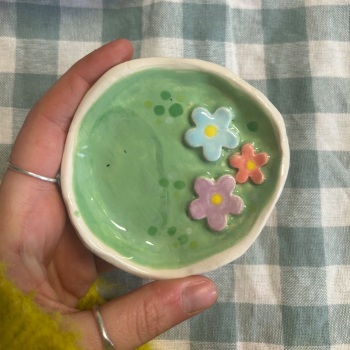 Floral trinket dish
