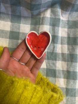 Mini smiley heart dish