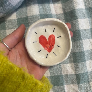Smiley heart trinket dish