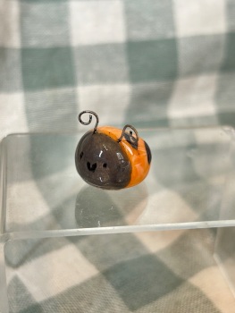 Mini Orange bug