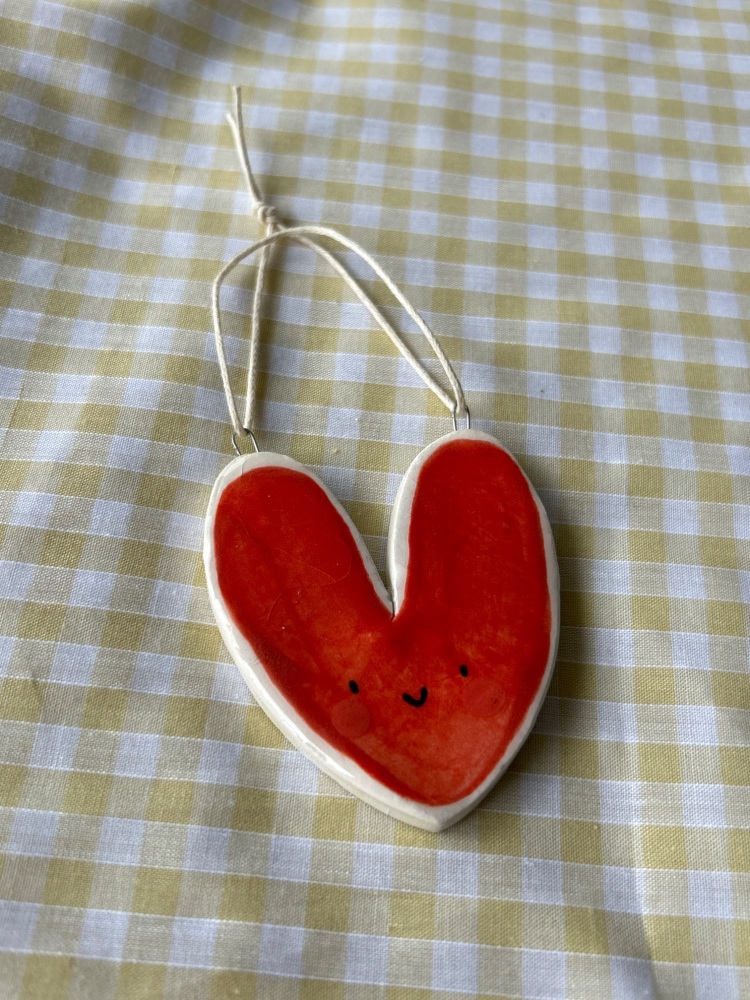 Smiley heart hanger