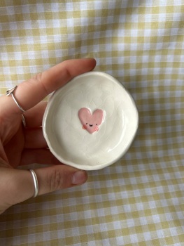 Smiley heart trinket dish