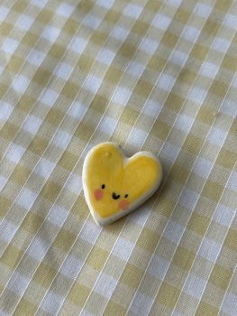 Yellow heart magnet