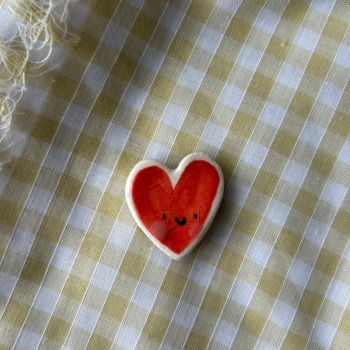 Red heart magnet