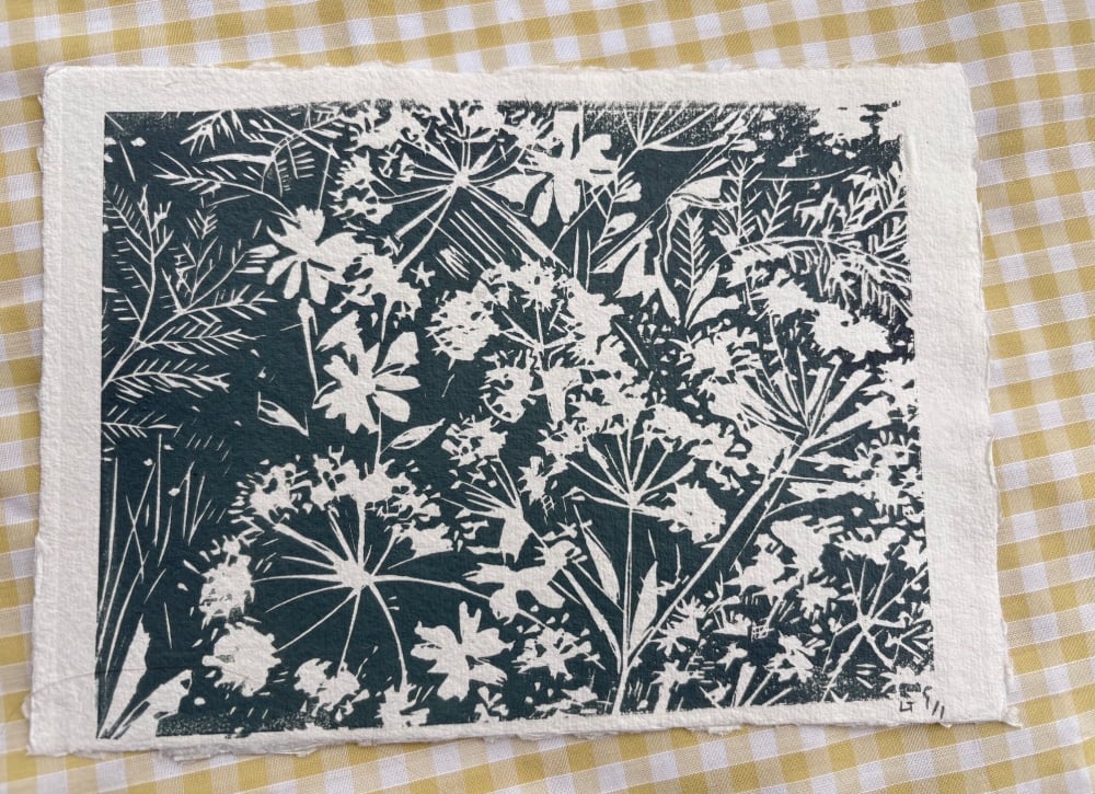 Wildflowers in blue and white