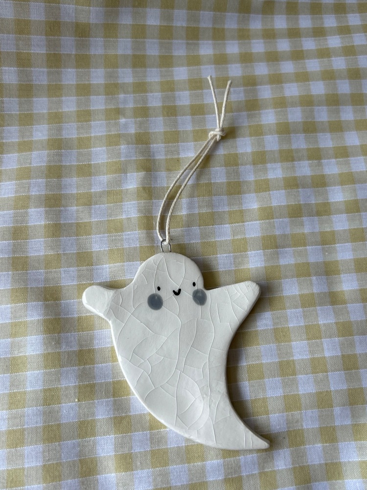 Ghost hanger