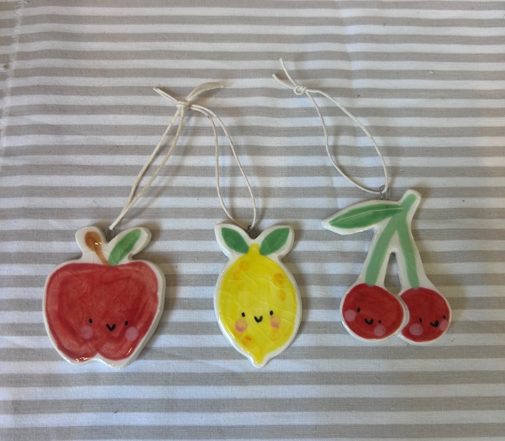 Cherry, lemon and apple hanger set