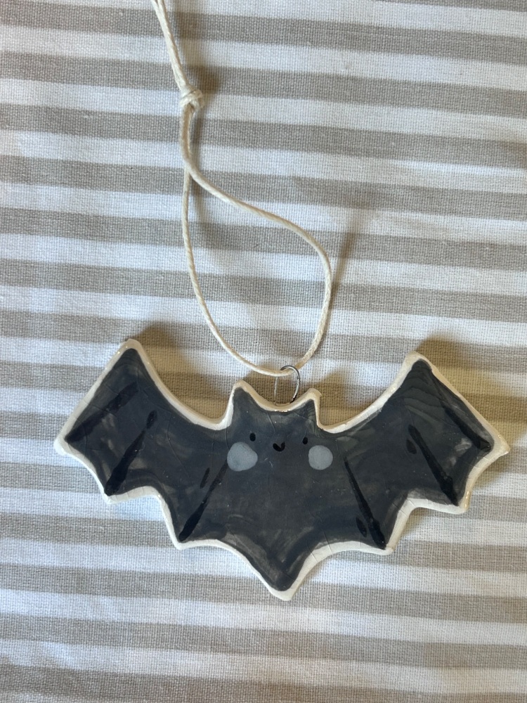 Bat hanger
