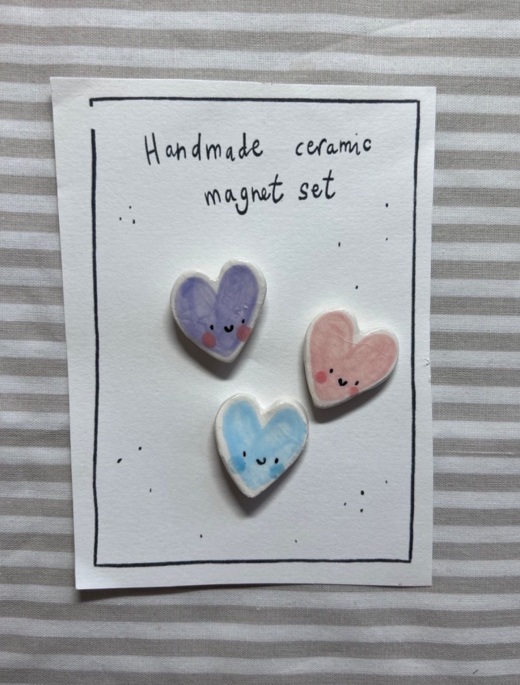 Smiley heart magnet set