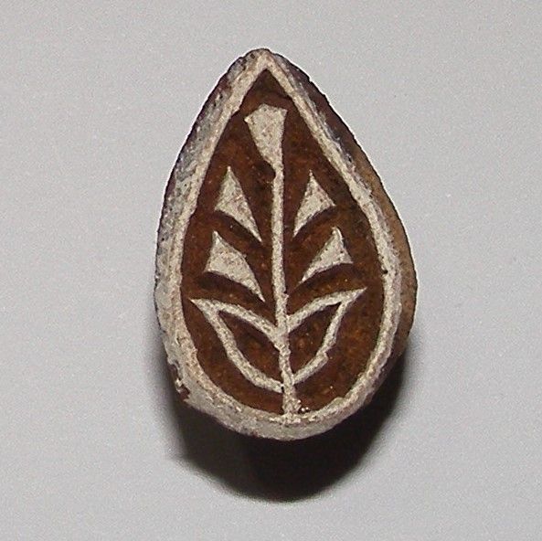 (L 11)Leaf Teardrop