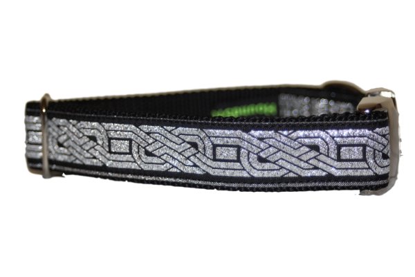 Black & Silver Metallic Celtic Knot (Luxury)