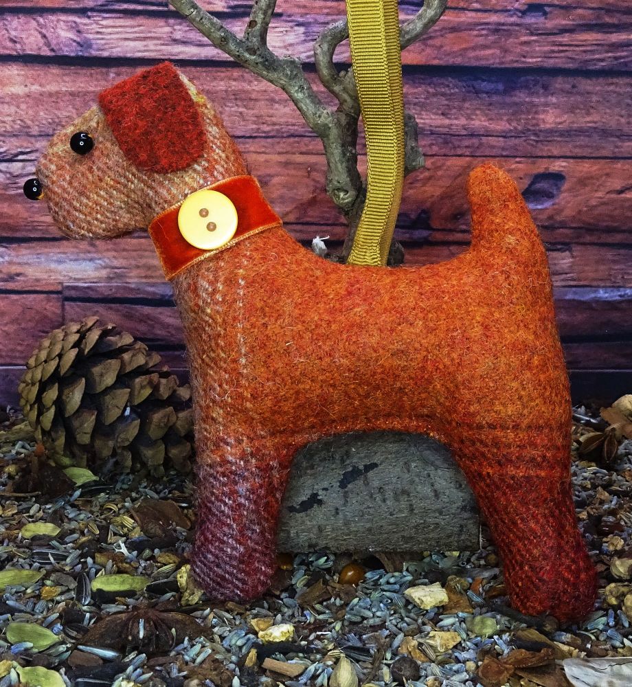 Tweed Terrier Dog - Rust