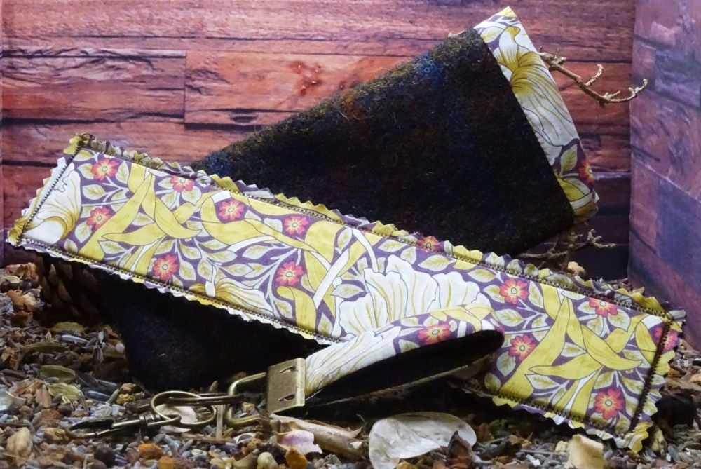 HARRIS TWEED AND LIBERTY FLORAL STYLE GLASSES CASE, BOOKMARK & KEY RING SET