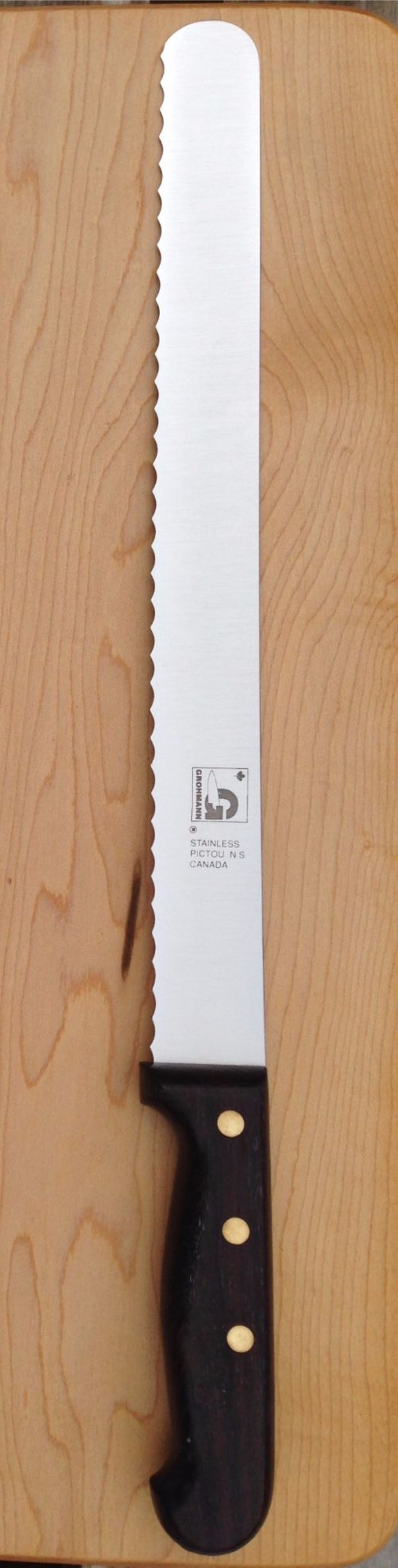 REGULAR Slicer; serrated blade  12