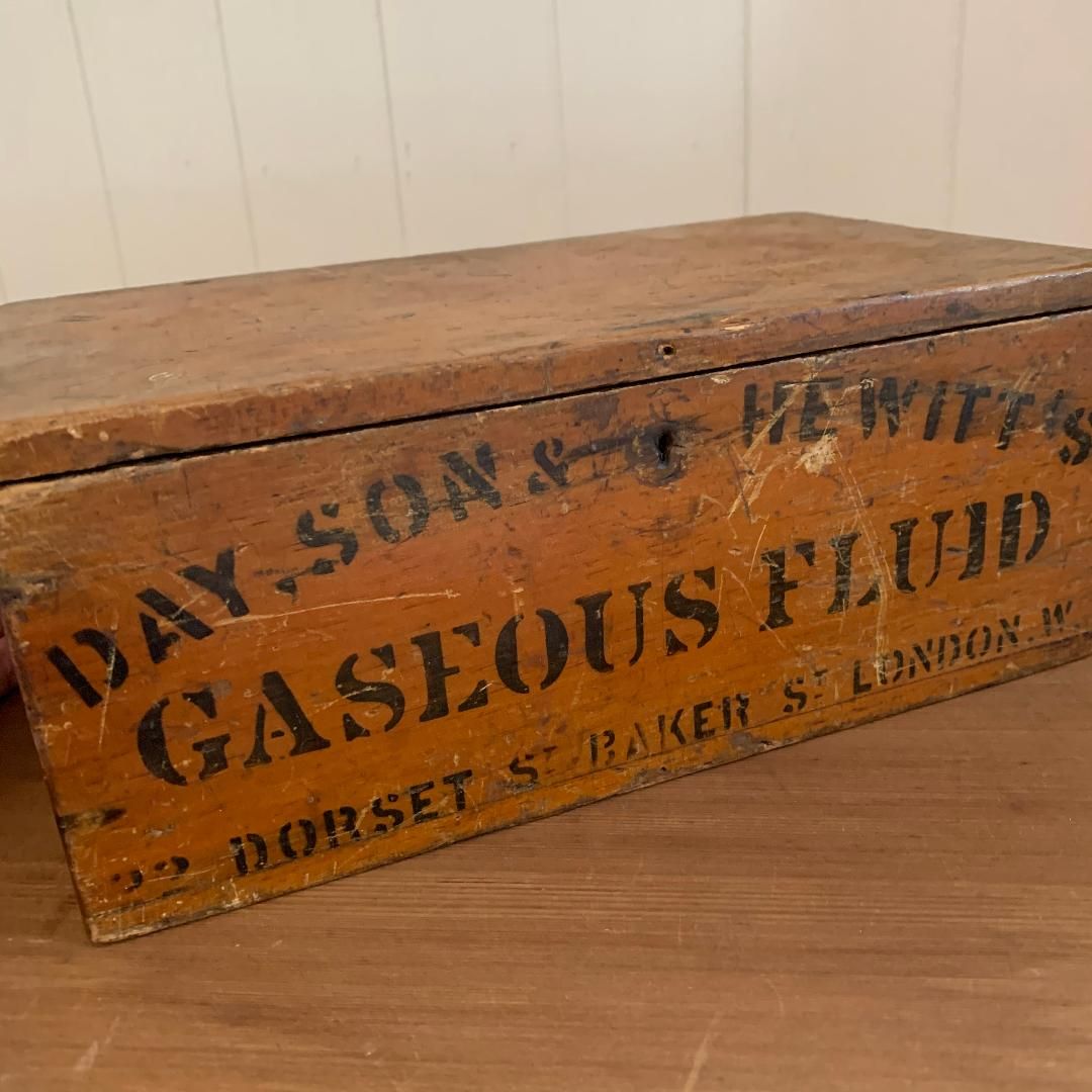 Vintage Gaseous Fluid Box