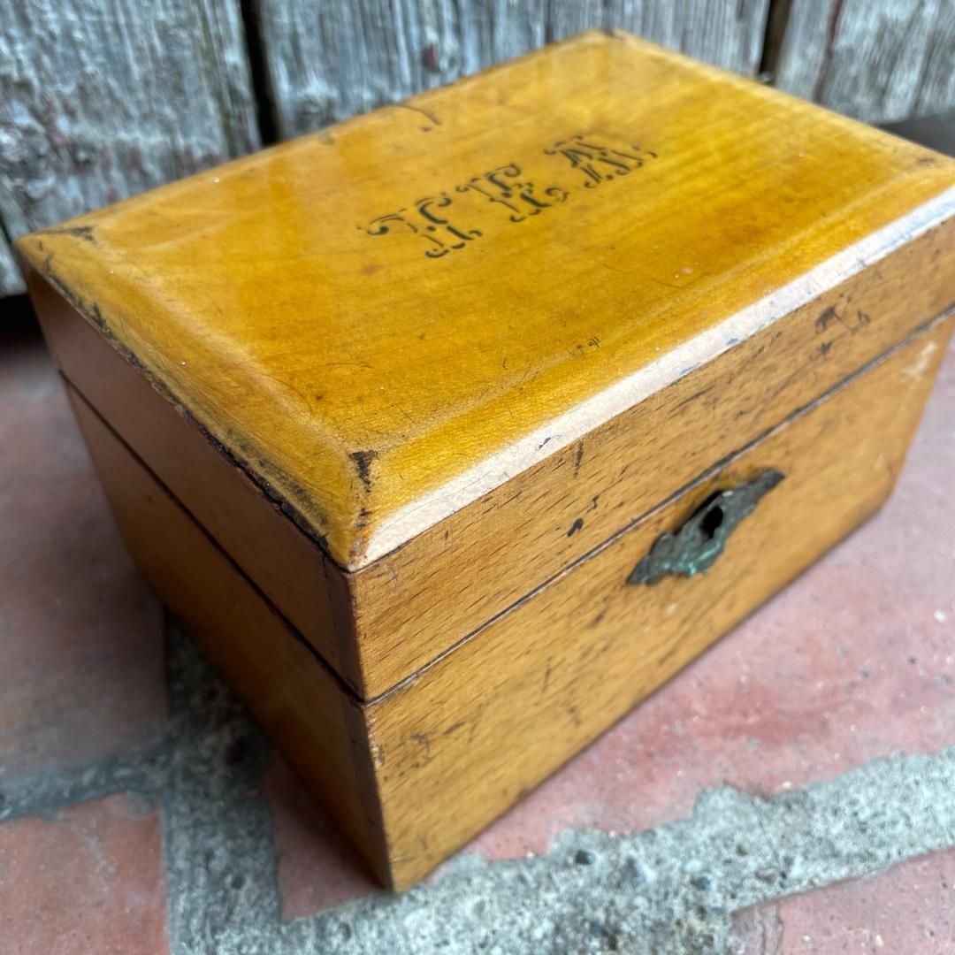 Vintage Small Wood Tea Caddy