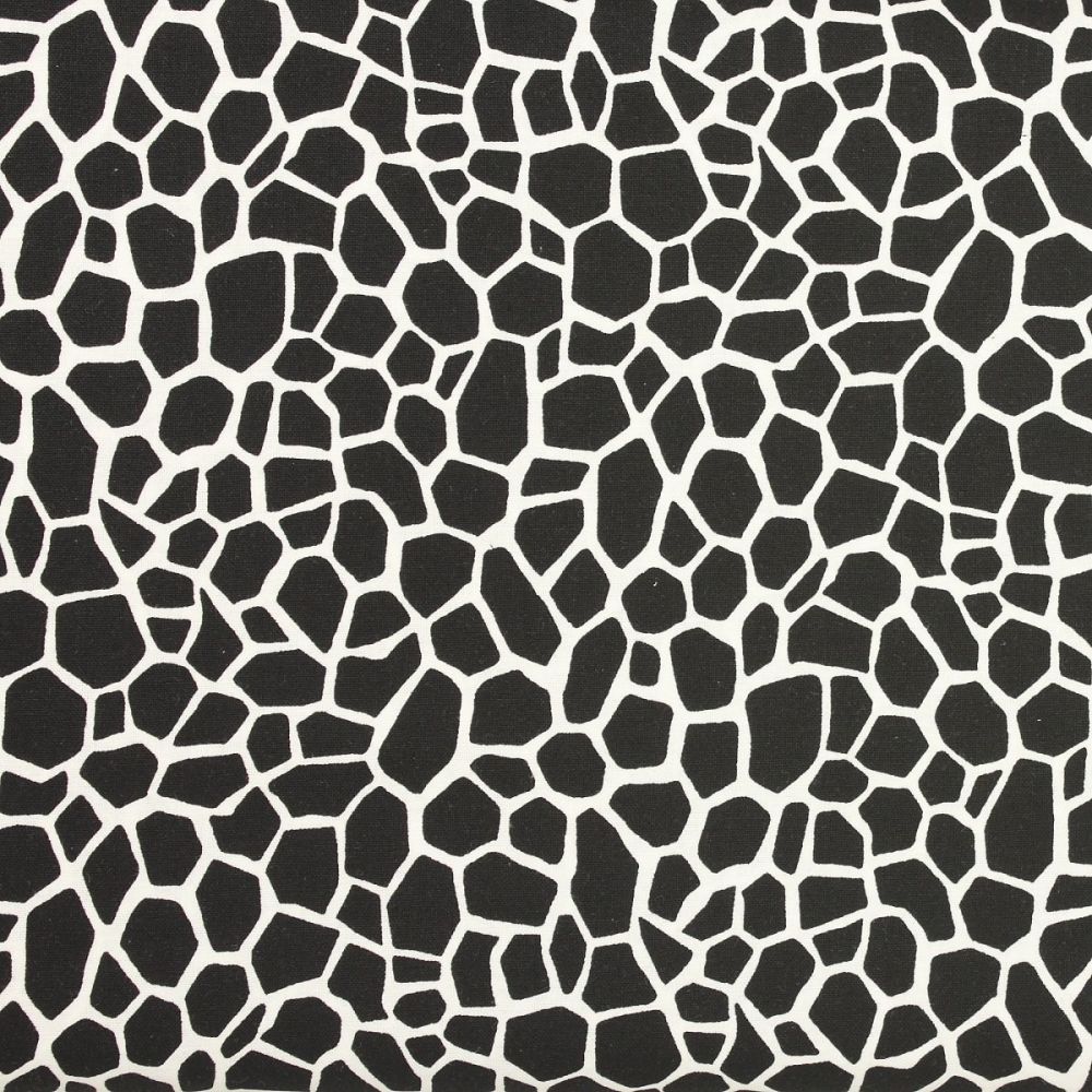 Makower - Around the World - Giraffe Print Black (£12pm)