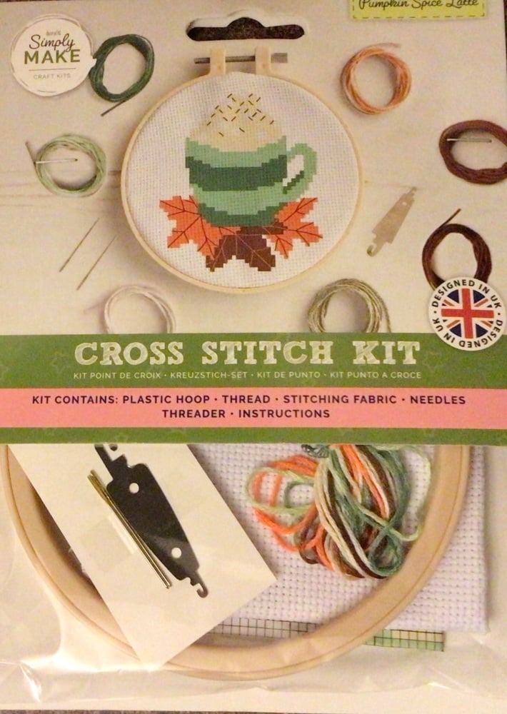 Simply Make | Cross Stitch Kit with hoop (12.5cm*) | Pumpkin Spice Latte