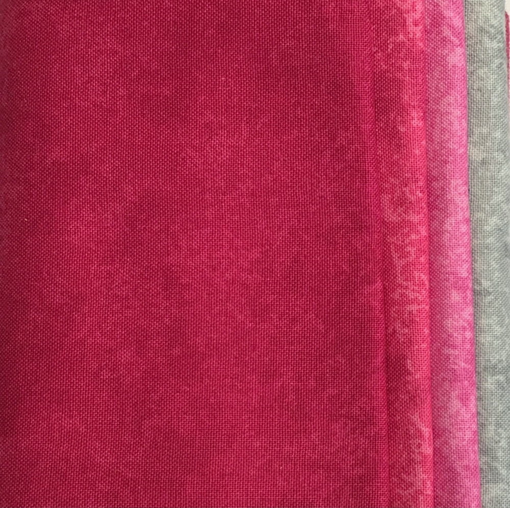 Makower | Spraytime | Pinks & Grey | 4-piece Fat Quarter Bundle (&pound;10 metre)