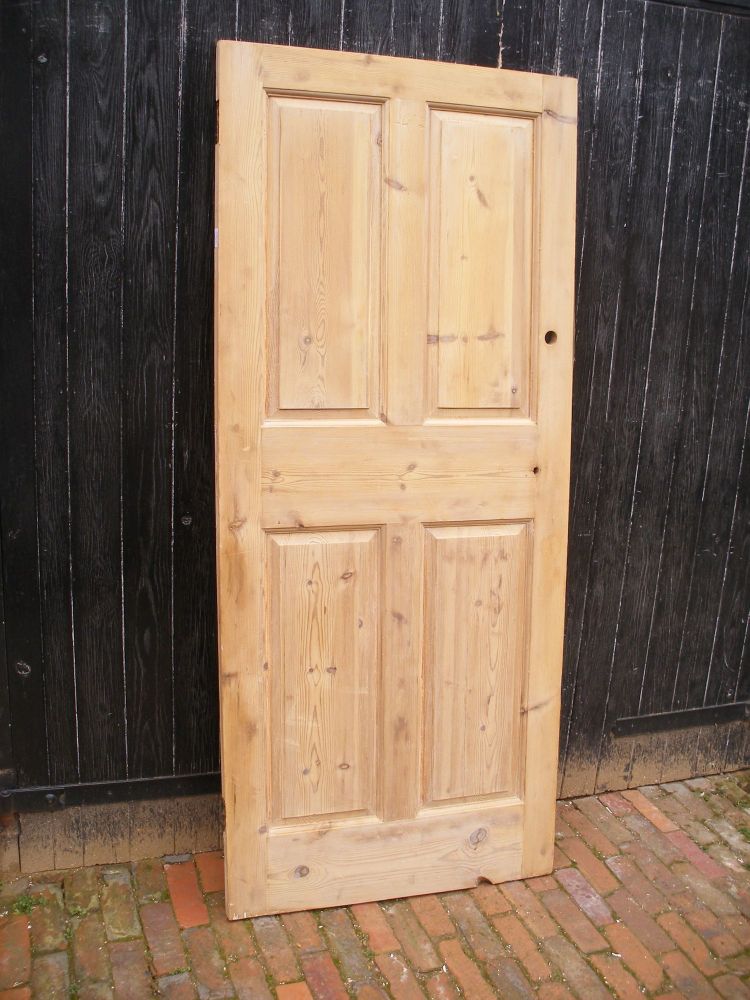 Victorian 4 panel internal door - half beaded