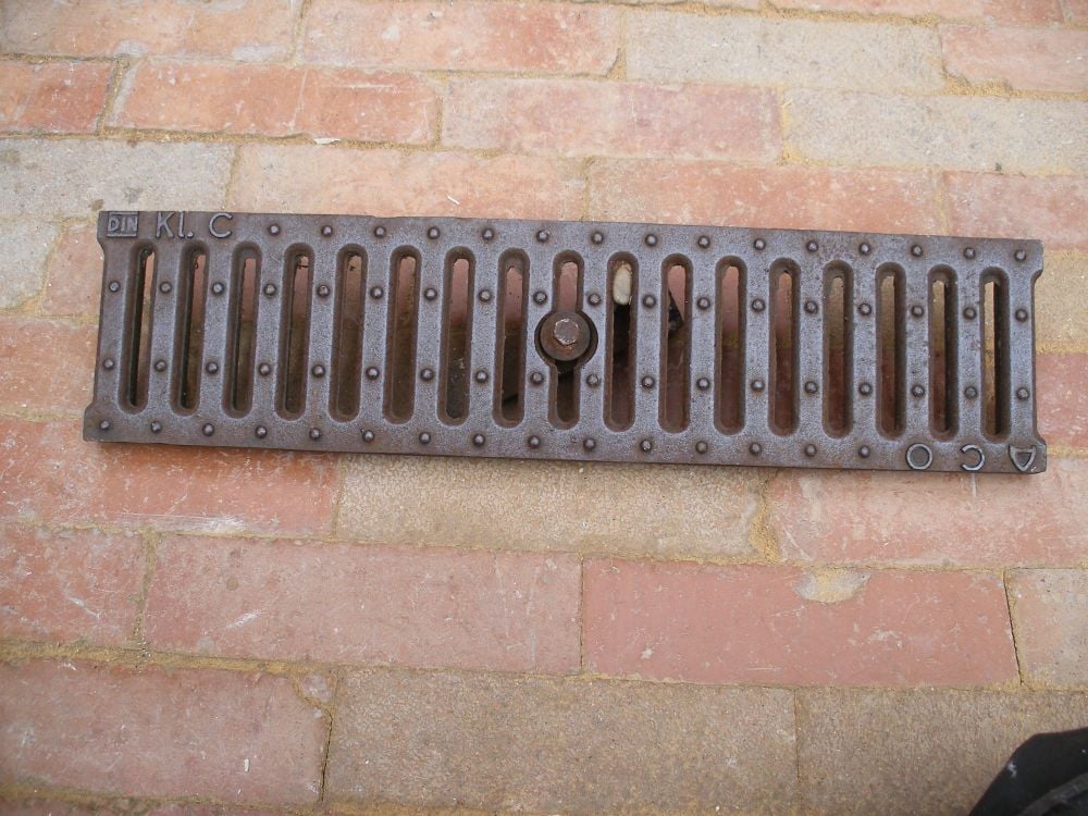 Antique Cast Iron Drain Culvert Covers Grill 20