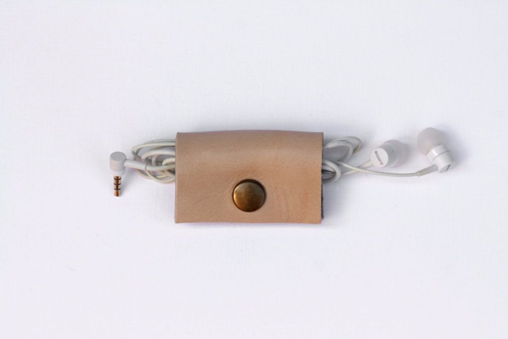Genuine Handmade Leather Cable Tidy - Thick Cream