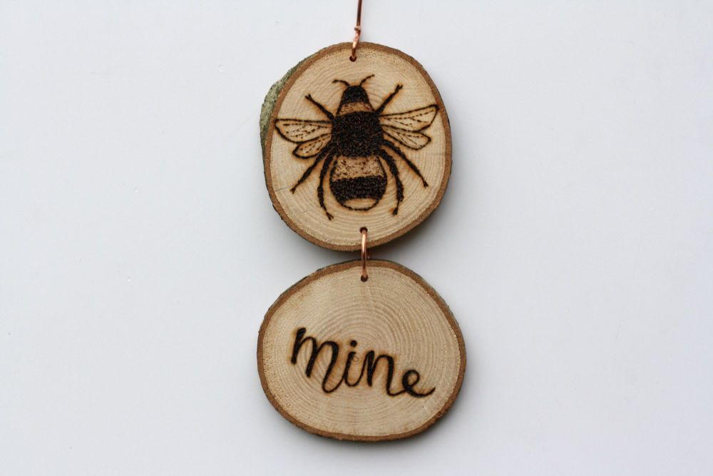 Hanging Wood Slice & Copper Bee Mine Wall Decoration