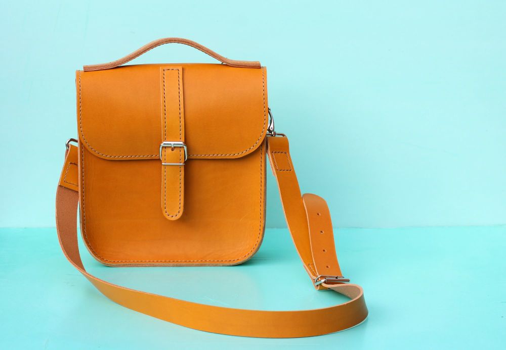 Orange Messenger cyan