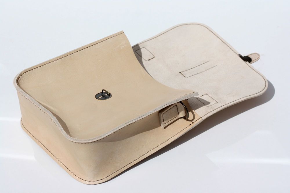 Genuine Hand Stitched Leather Messenger Bag - Thick Cream