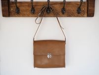 Genuine Hand Stitched Leather Shoulder Bag 'Katie' - Thick Tan Brown