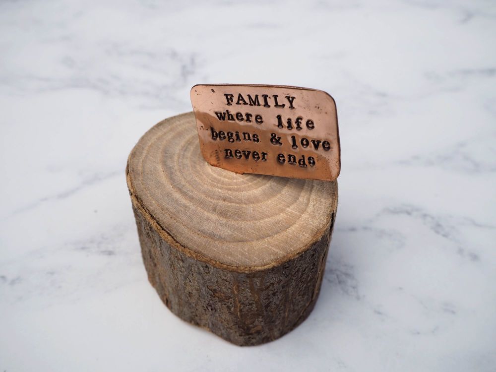Wooden Log & Copper Quote Display - FAMILY