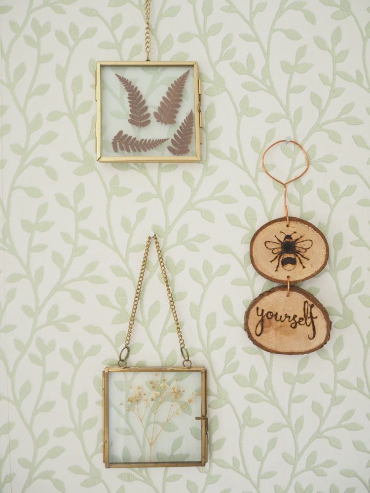 Hanging Wood Slice & Copper Bee Yourself Wall Decoration