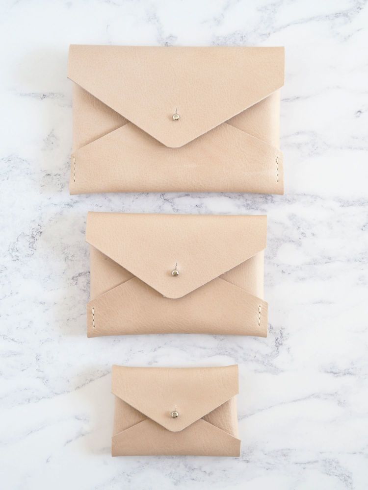 Multiple Sizes - Seashell Design Folded Pouch
