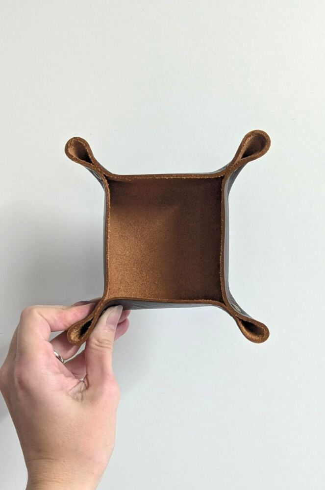 Leather Mini Coin Tray - Dark brown - SUPER SECONDS