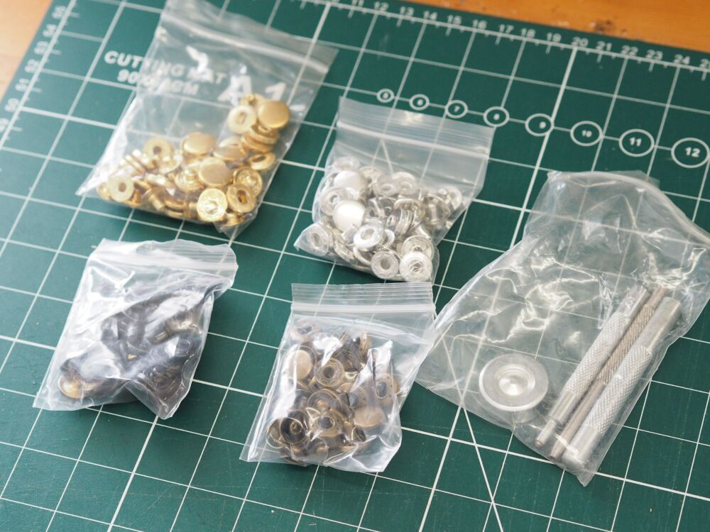 12.5mm press stud fasteners plus setting tools - antique brass, silver, black & brass