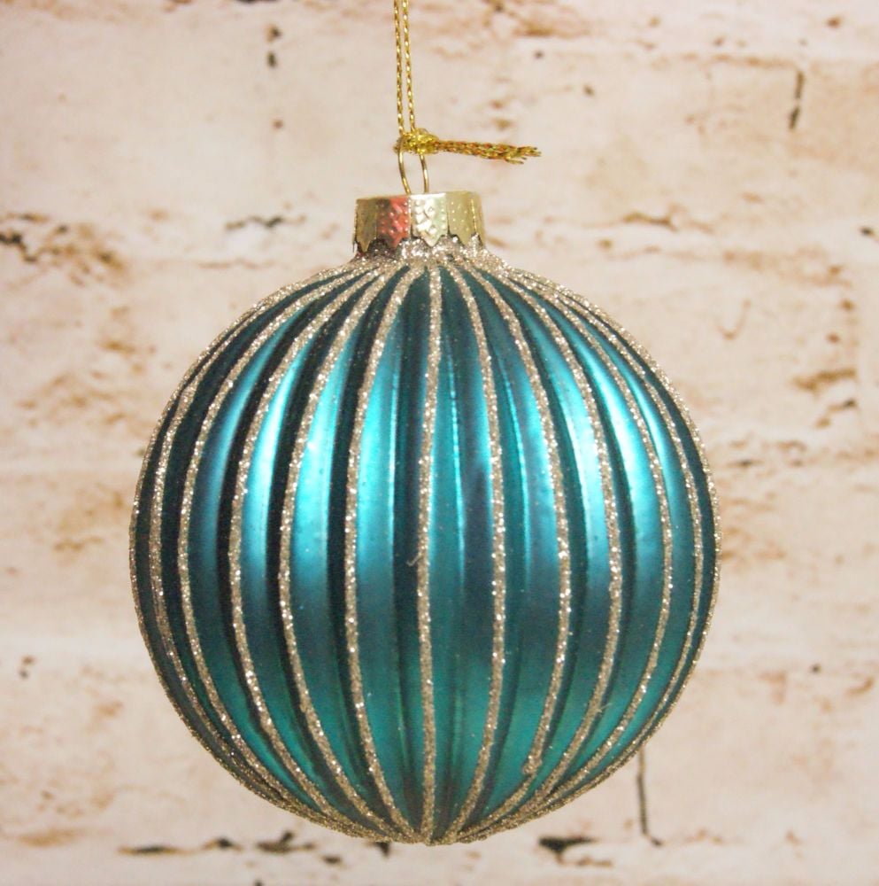 Gisela Graham Glass Turquoise Ribbed Bauble with Glitter Edging.