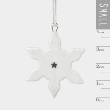 East of India Porcelain Small Snowflake Decoration