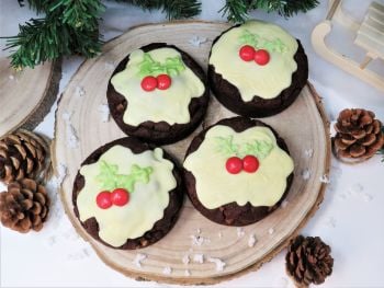 Christmas Pudding Chocolate Stuffed Cookies - Box of 4
