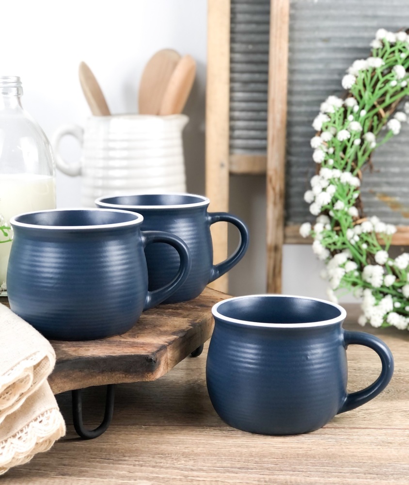 Blue & White Trim Mug 