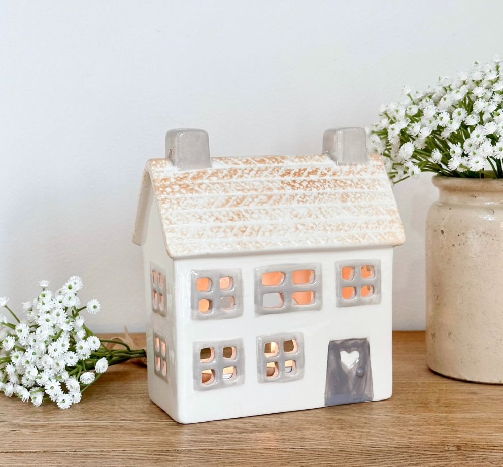 <!--006-->Cottages + Houses