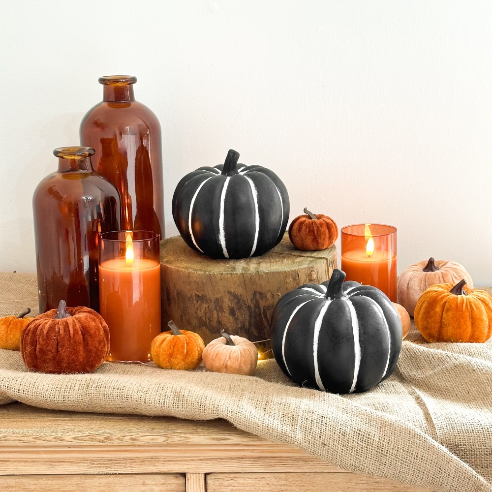 Black & White - Stone Pumpkin