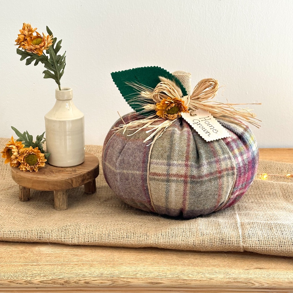 Scottish Lavender - Luxury Wool Pumpkin