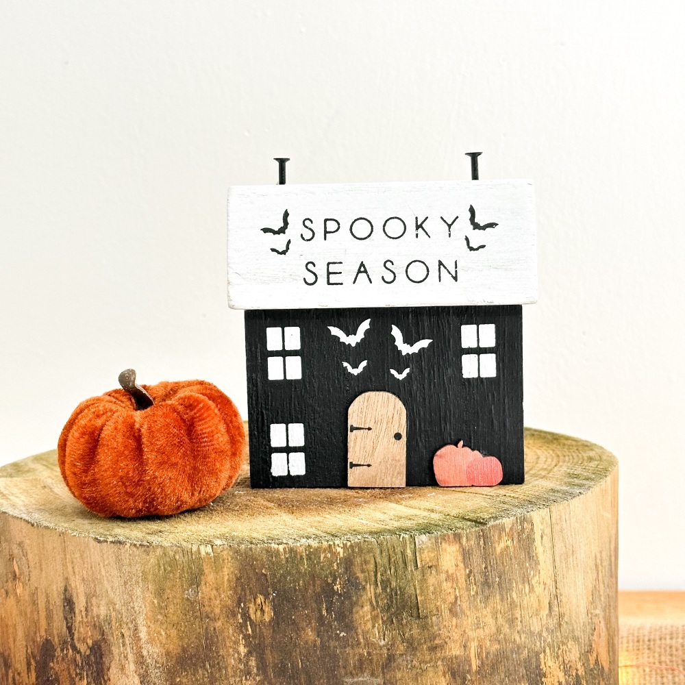 Spooky Season - Halloween House