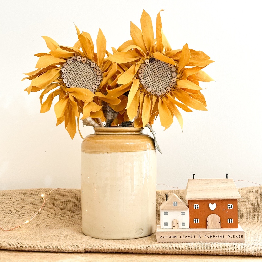 Fabric Primitive Sunflowers - Ochre