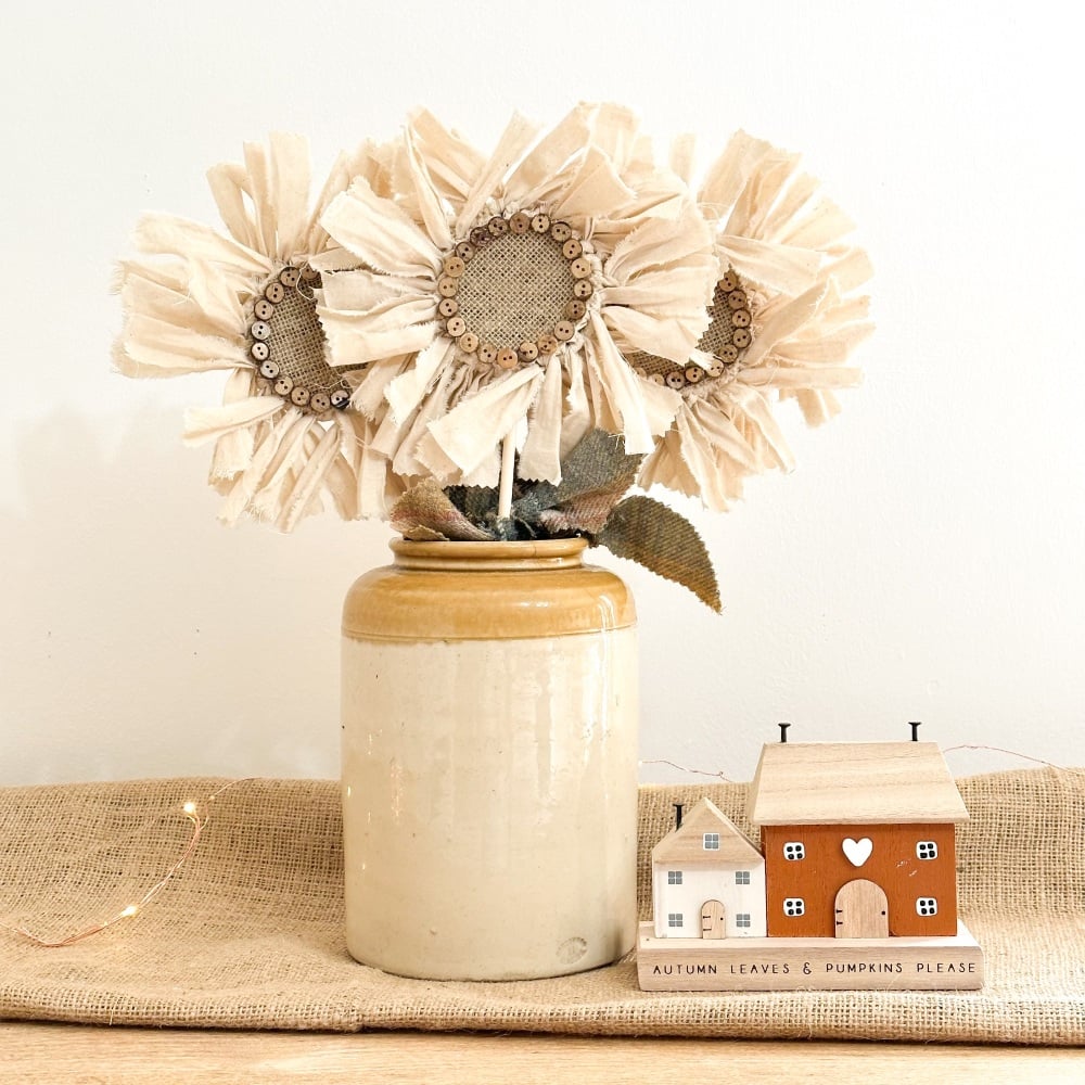 Fabric Primitive Sunflowers - Farmhouse Linen